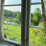 Ovre Sem Gard Hotel *