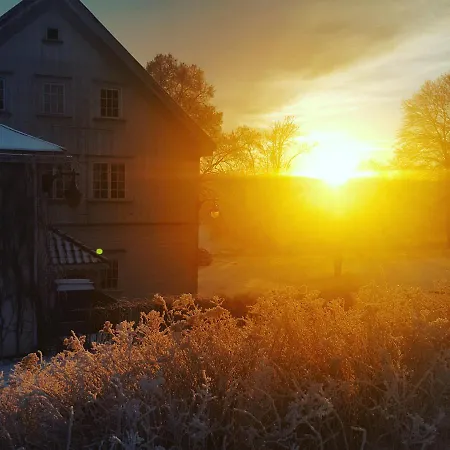 Hotell øvre Sem Gård *